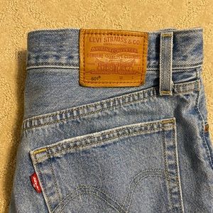 Levi’s 501 cutoff shorts
